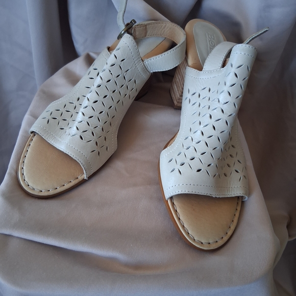 Born Shoes - Born Cream Cut-Out Sandals